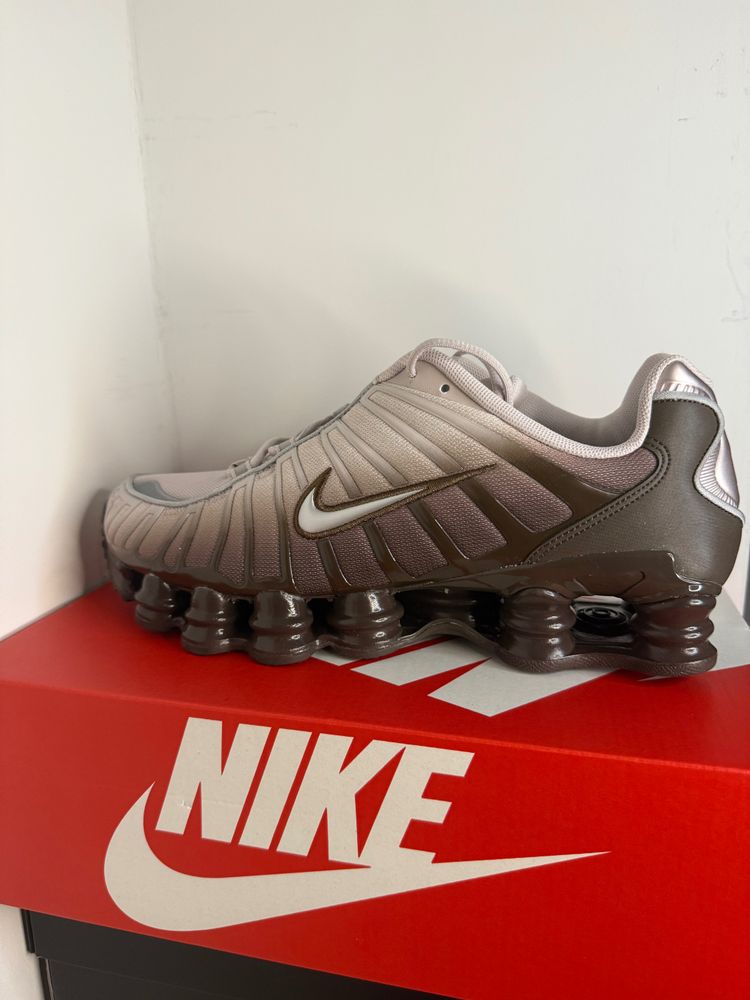 NIKE SHOX TL