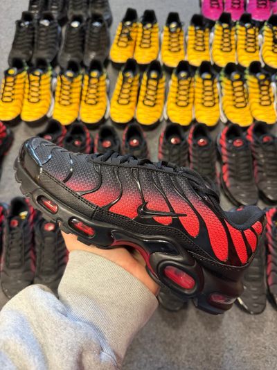 Nike air max plus tn bred black red DM0032-021