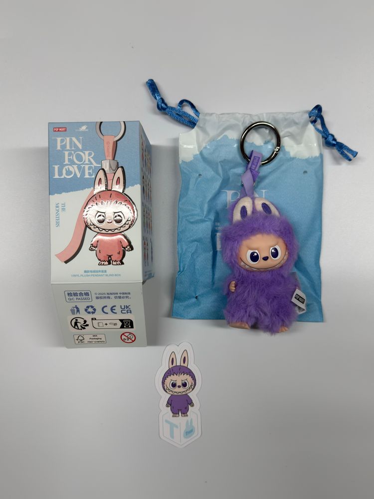 Labubu Pin For Love (T)