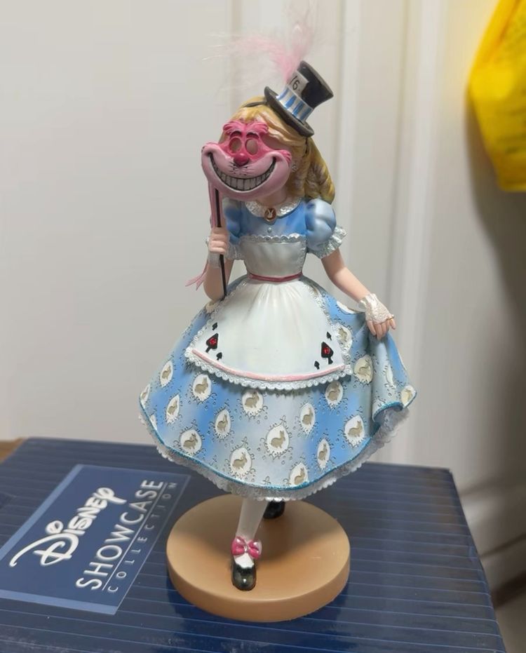 Disney Showcase Collection Figurine
