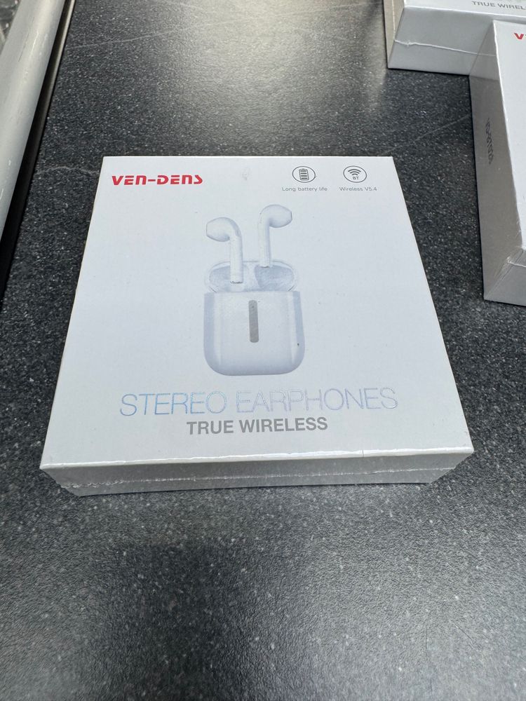 1-ONE Stereo earphones  product image