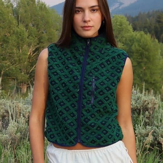 Green Patterned Fleece Vest imagen 3