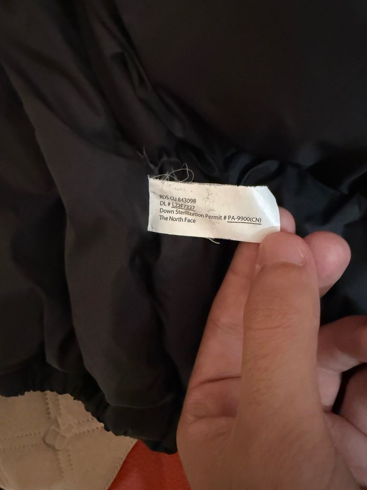 The North Face Men'S Black Puffer Jacket image 5