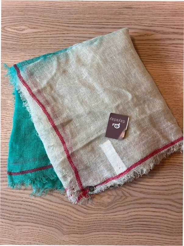 Pañuelo 100% Lino color menta y blanco 🦋 Hecho en India 10