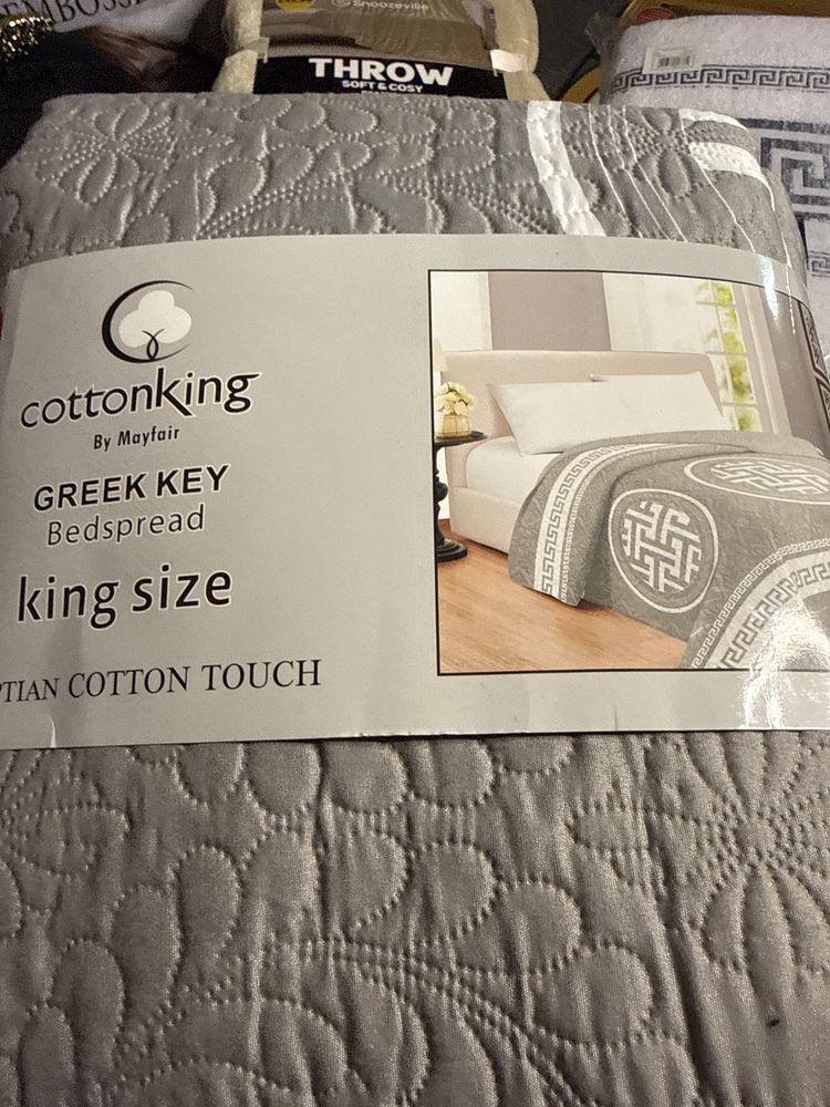 Other Cottonking Greek Key King Size Bedspread product image