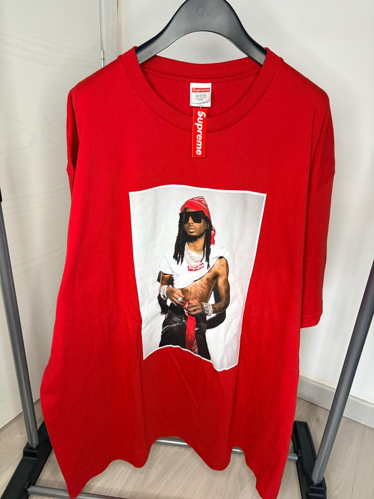 Supreme Red Graphic T-Shirt playboy carti 