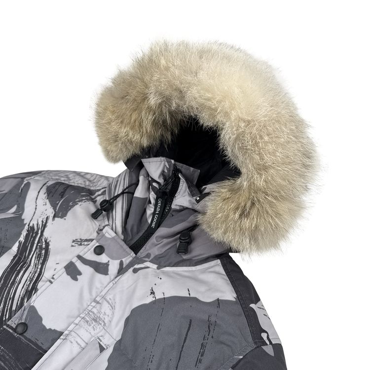 Canada Goose Grey Camo Premium Down Carson Coyote Fur Parka Jacket - Large image 3