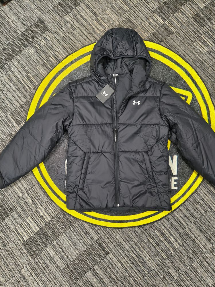 Under Armour Black Hooded puffer Jacket, brand new 