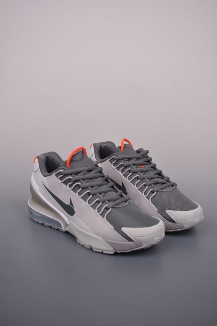 Nike Air Max Sneakers 2