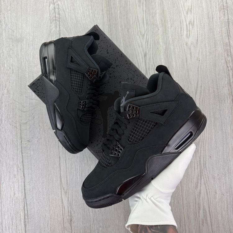Jordan 4 Retro Men’s ‘Black Cat’ Trainers (2025) 16