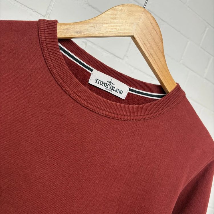 Immagine di Stone Island Red Crewneck Jumper 2