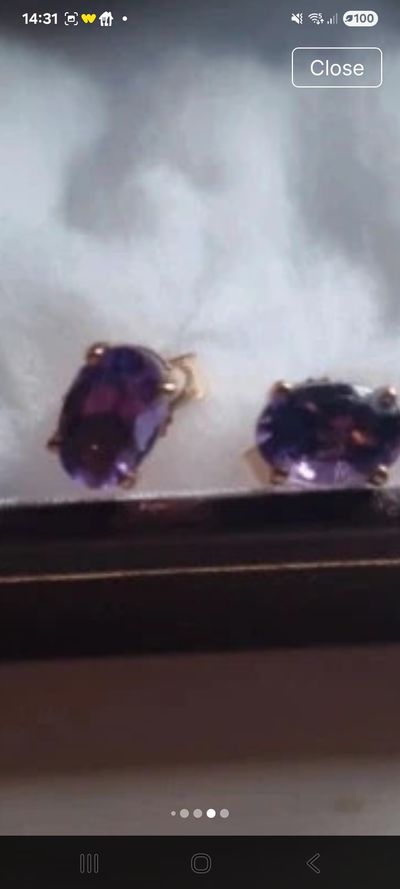 Amathyst studs