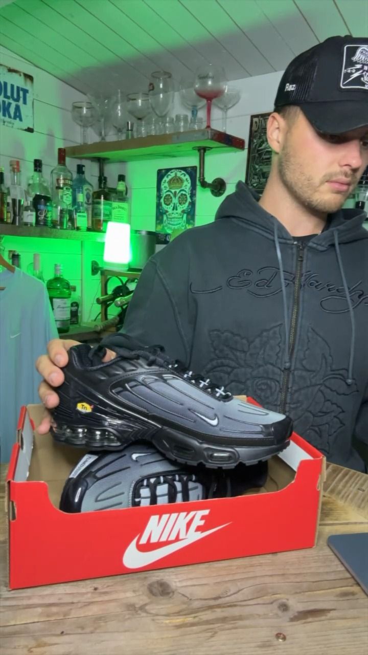 Other UK 6 TNS black product image