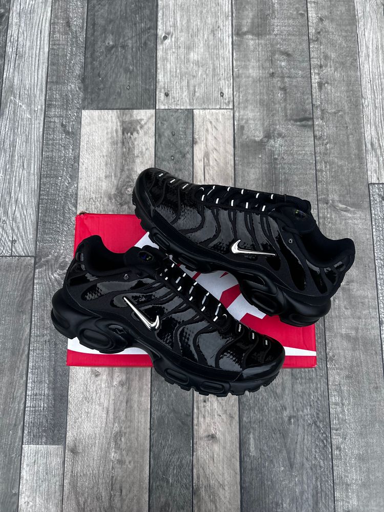 Nike Air Max Plus TN Trainers ‘Black Chrome’ - Size UK 7.5 (PRE-LOVED) image 3