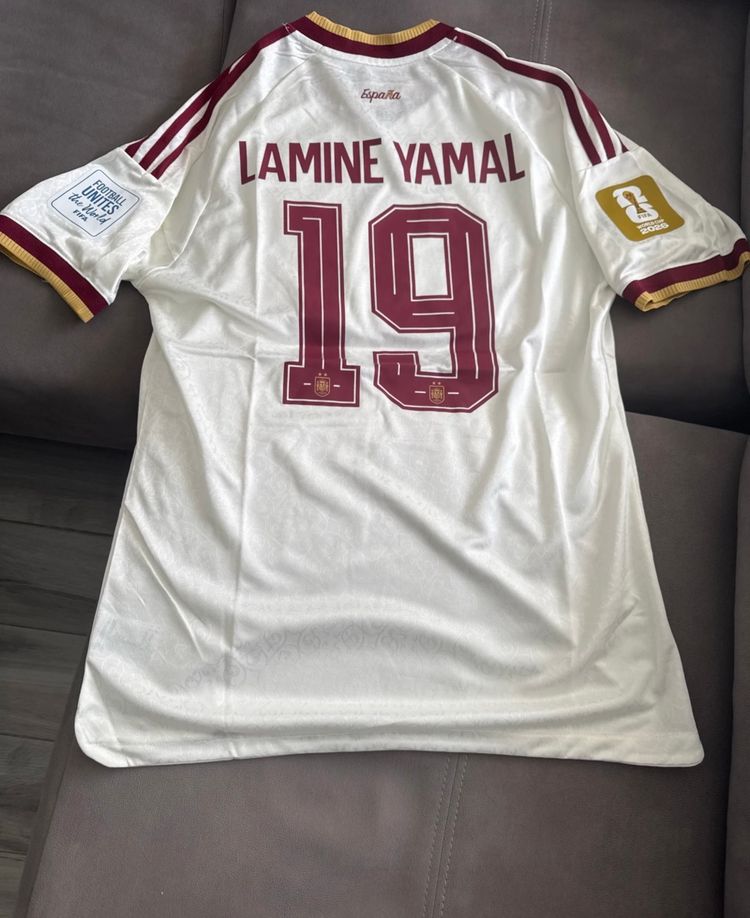 Camiseta España visitante talla XXL sin estrenar!! imagen 2