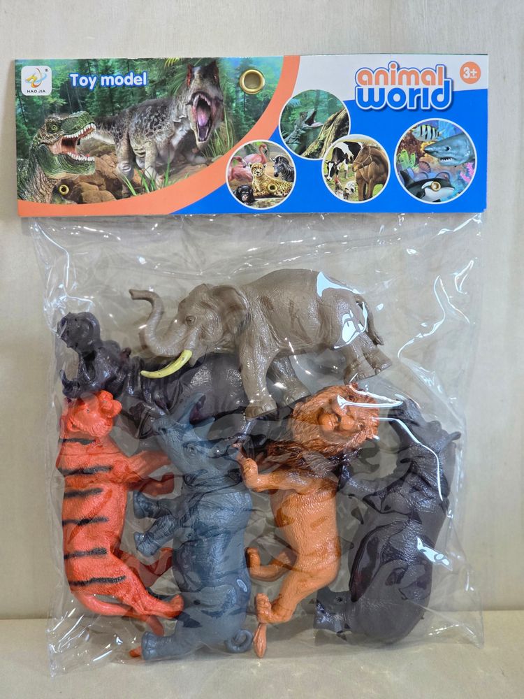 Large Set Of 6 Animal World Toy Model Set image 1