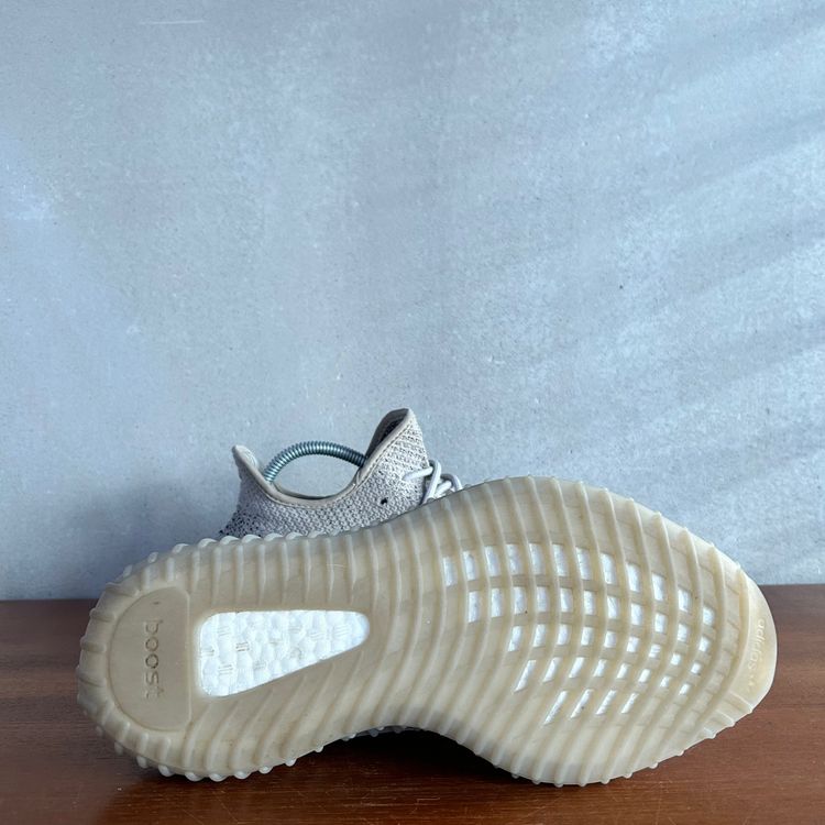 YEEZY 350 BOOST V2 | Slate | UK 7.5 image 6