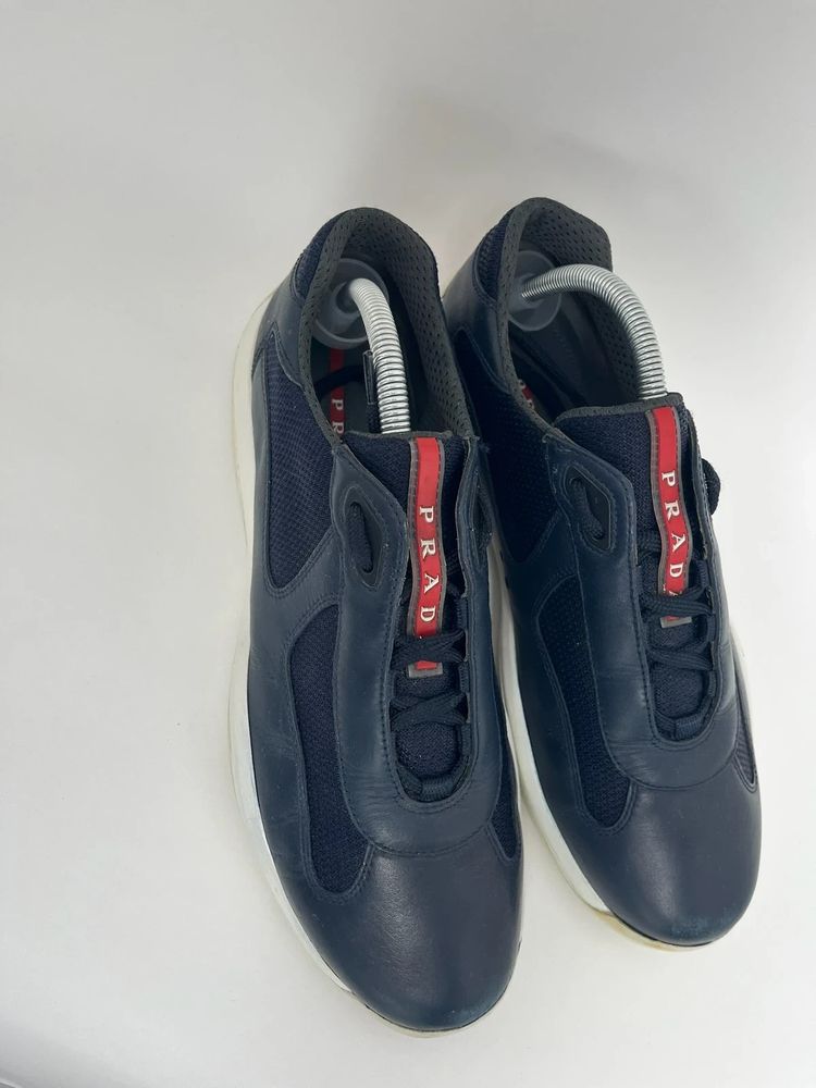 Prada Navy Blue Leather Americas Cups obraz 3