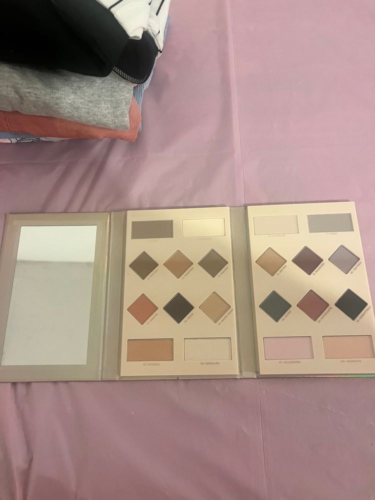 Neutral Tone Eyeshadow Palette