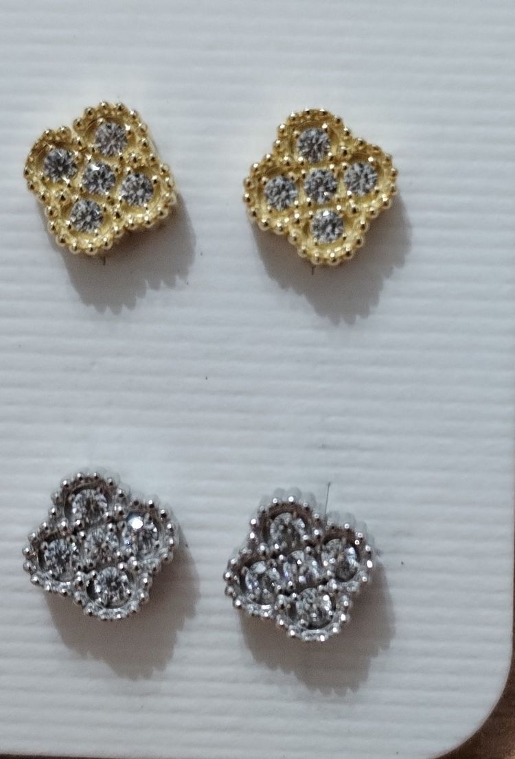 Orecchini in argento 925 e zirconi 
