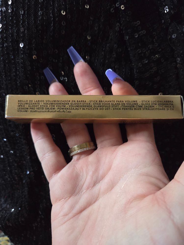 Hourglass Volumizing Glossy Stick image 3