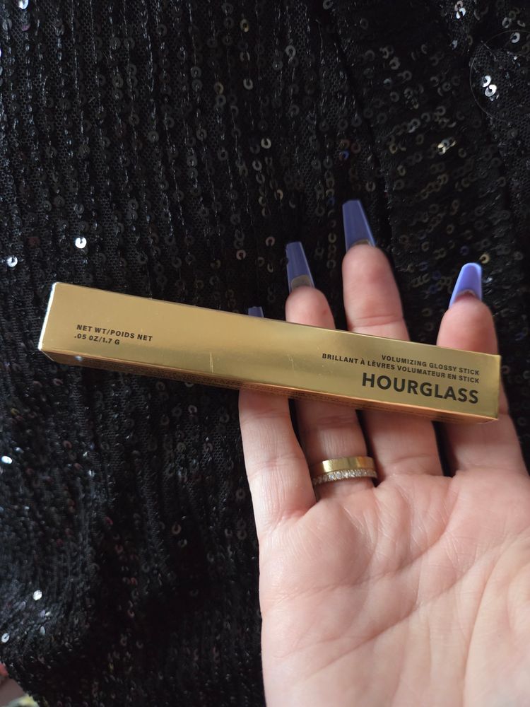 Hourglass Volumizing Glossy Stick