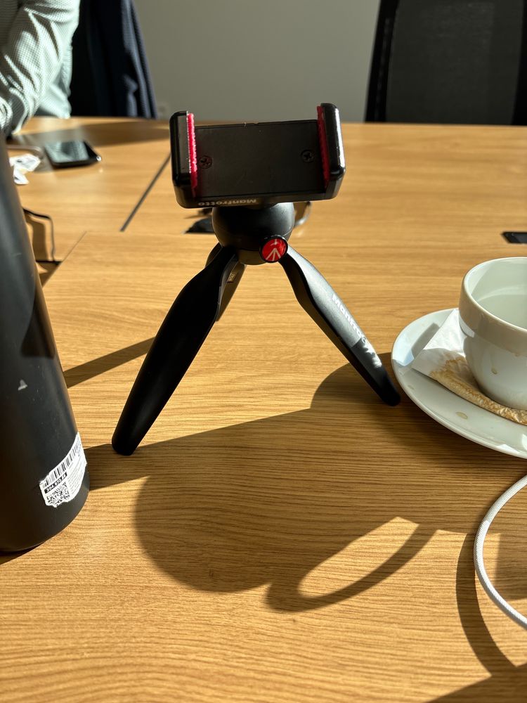 Other Black And Red Mini Tripod Phone Holder product image