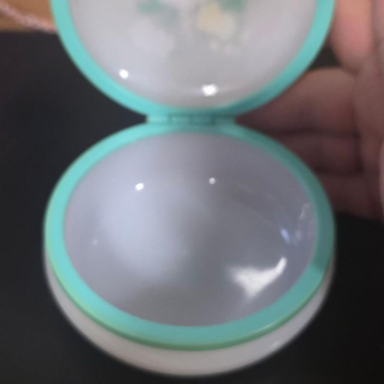 £12, Round Floral Trinket Box vintage  image 2