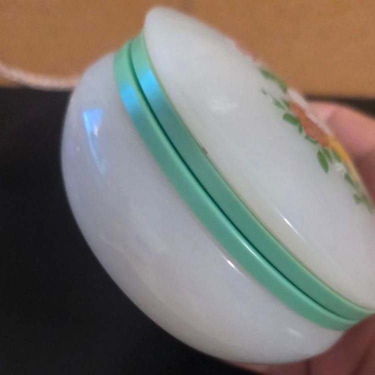 £12, Round Floral Trinket Box vintage  image 7