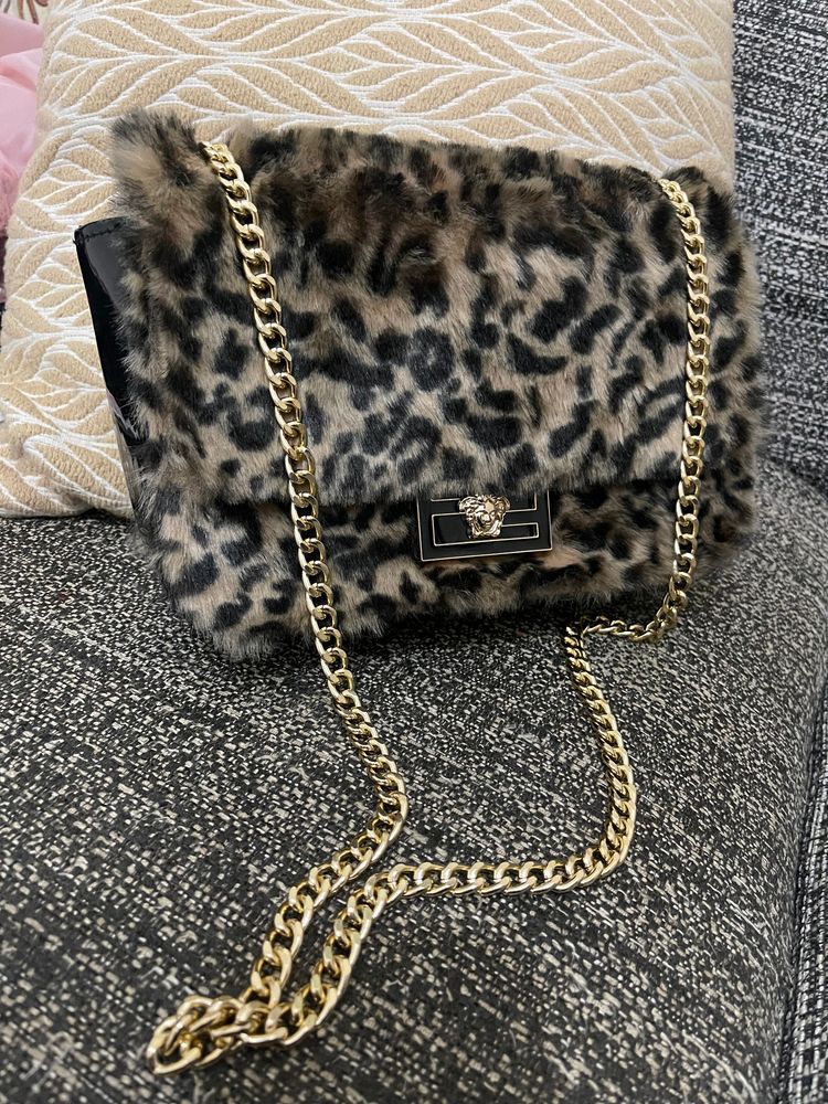 Other leopard print faux fur shoulder bag with gold chain product image