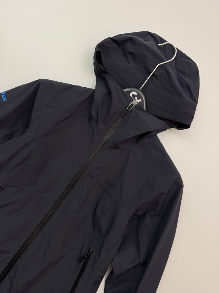 Arc’teryx Zeta SL Jacket Black Women’s S Small Gore-Tex image 8
