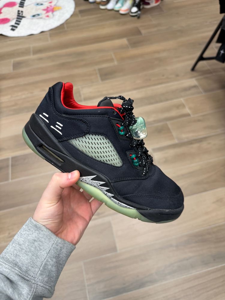 JORDAN 5 QUAI 40,5