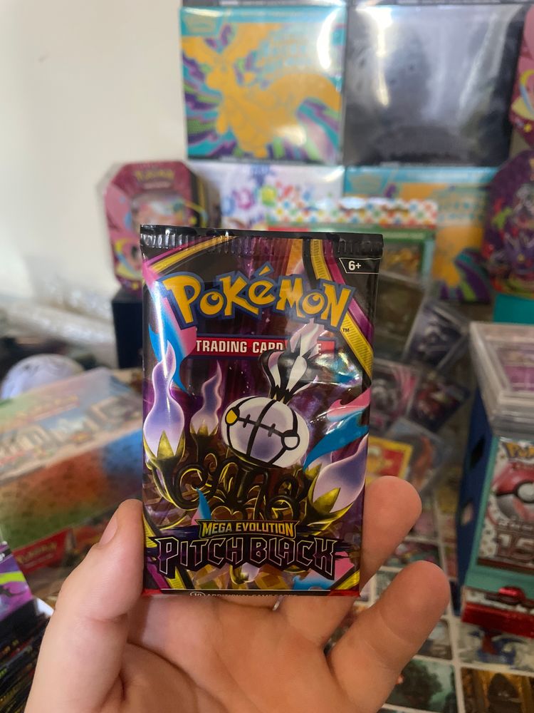 Pokémon Trading Card Game Mega Evolution Pitch Black Booster Pack