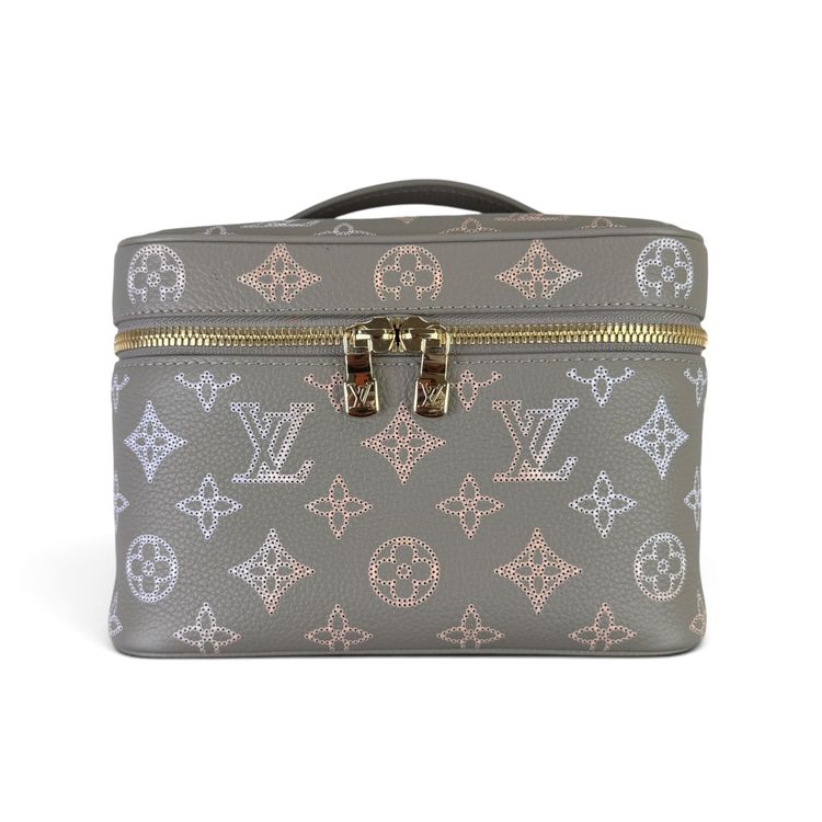 Louis Vuitton Women’s Nice Mini Toiletry Pouch 13