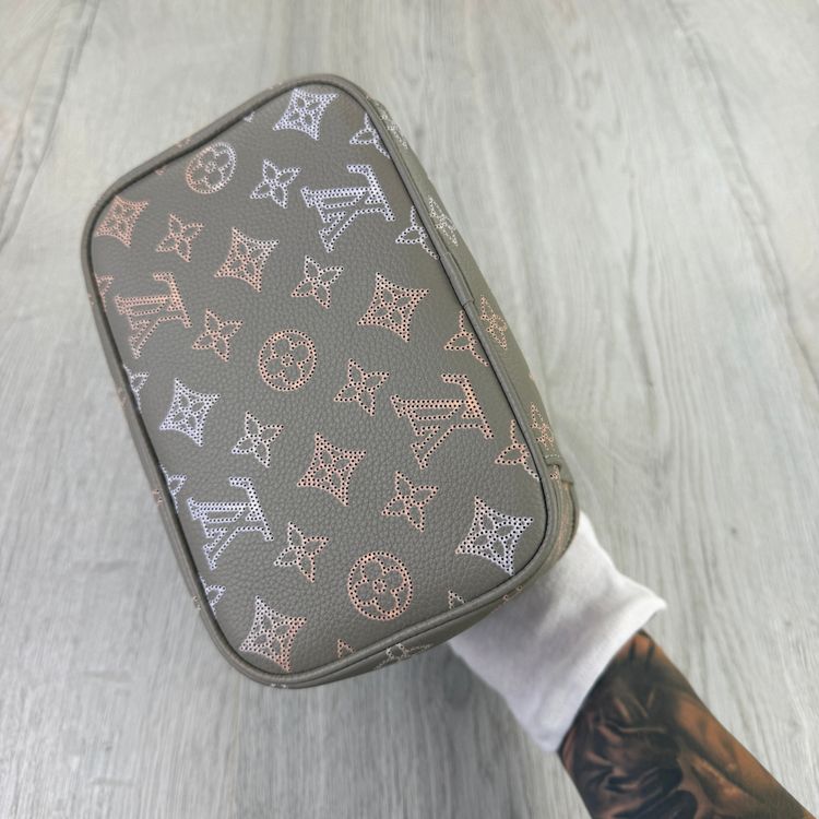 Louis Vuitton Women’s Nice Mini Toiletry Pouch 7