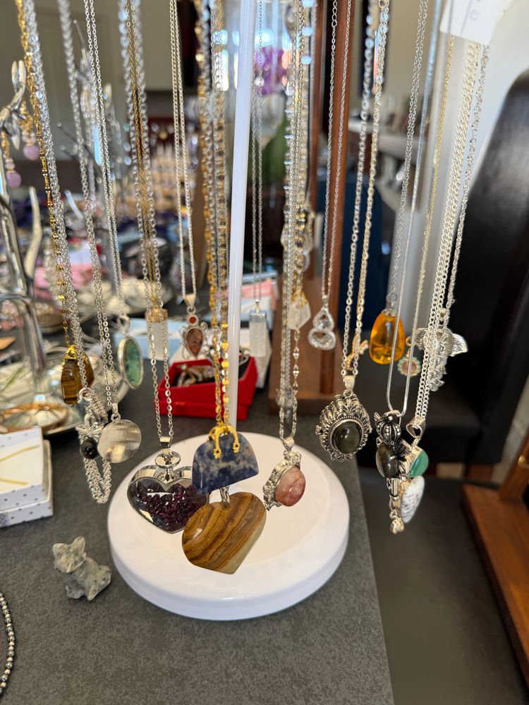 Other Gem Stone Pendant Necklaces product image