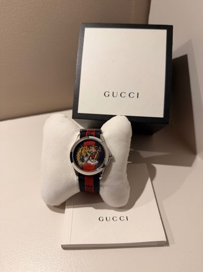 Gucci Wristwatch With Tiger Design