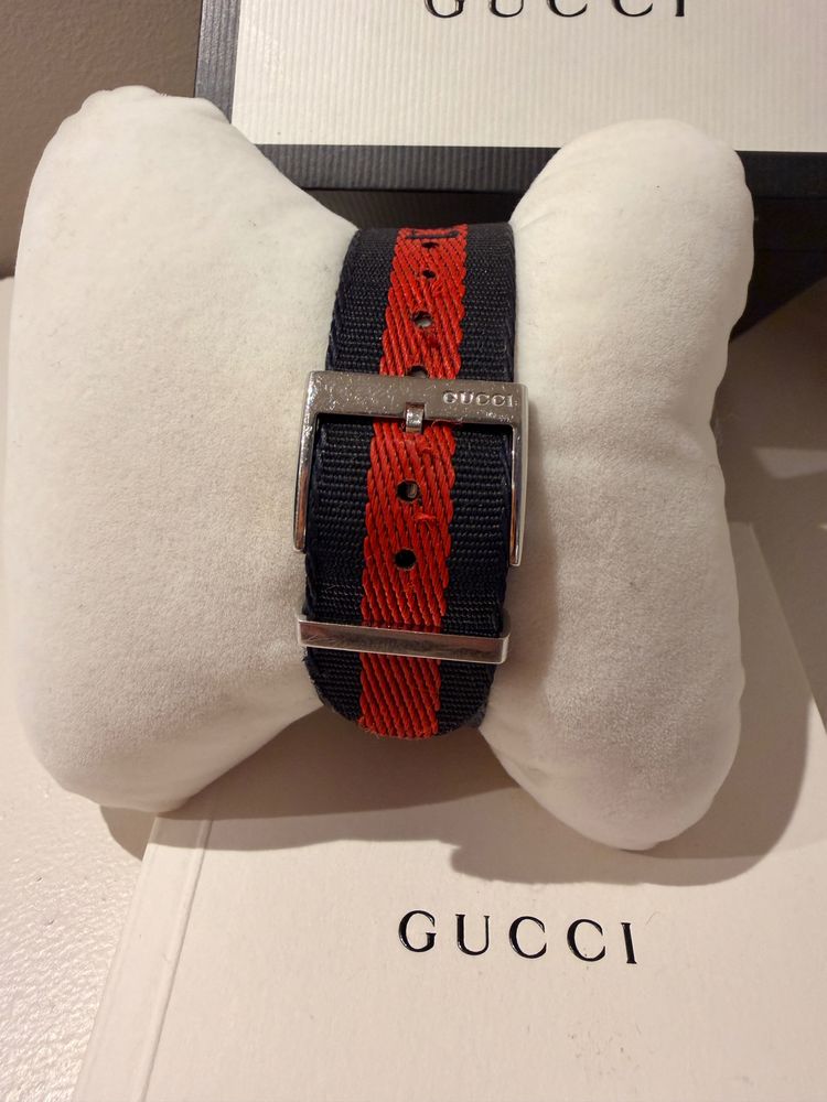 Gucci Wristwatch With Tiger Design image 2
