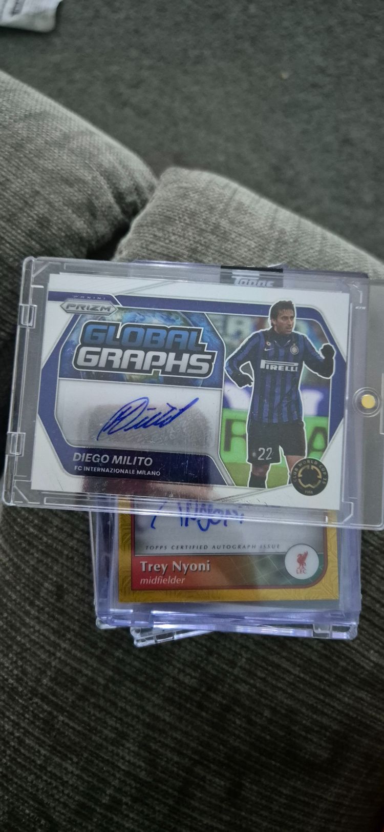 Other Diego Milito Global Graphs Football Card product image