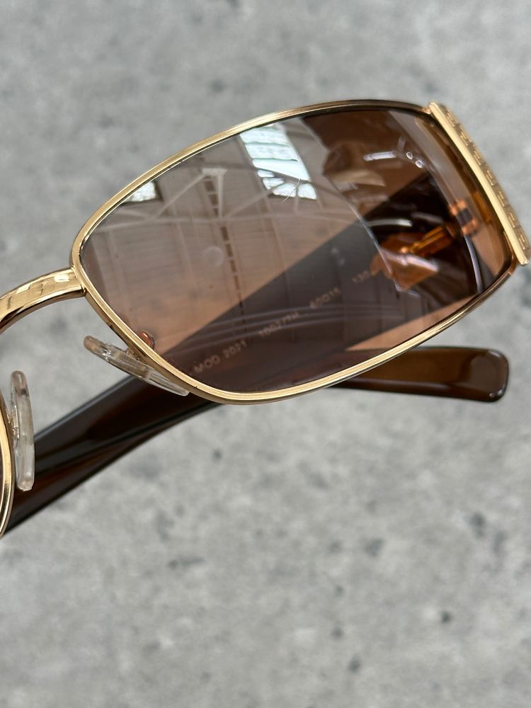 Versace 2000s Rectangular Medusa Logo Sunglasses 9