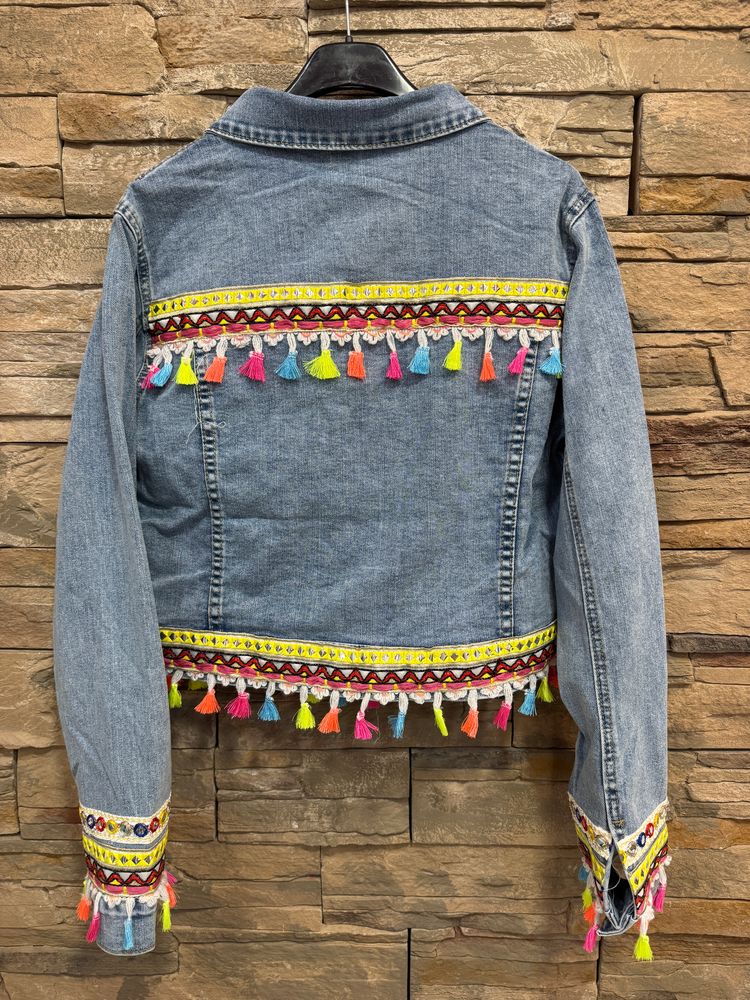 Immagine di Denim Jacket With Colorful Tassel Trim 3
