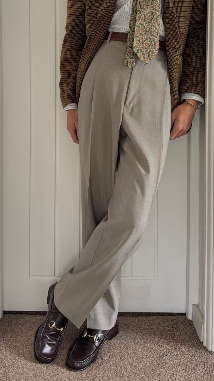 Armani 1990s Wool Silk Pleated Pants Gray - Size 40 Waist