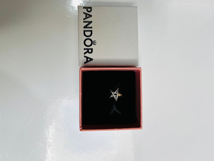 Pandora Star-Shaped Ring