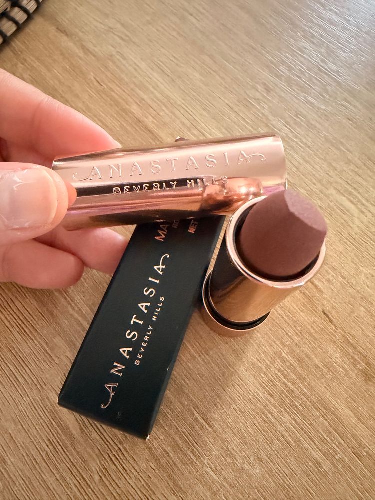 Anastasia Beverly Hills Matte Lipstick