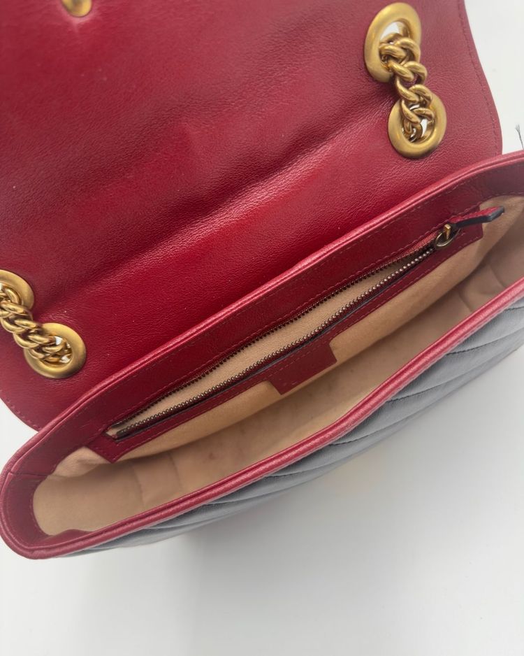 Gucci Borsa GG Marmont Small Pelle Matelassé Nera — Pre-owned Autentica obraz 6