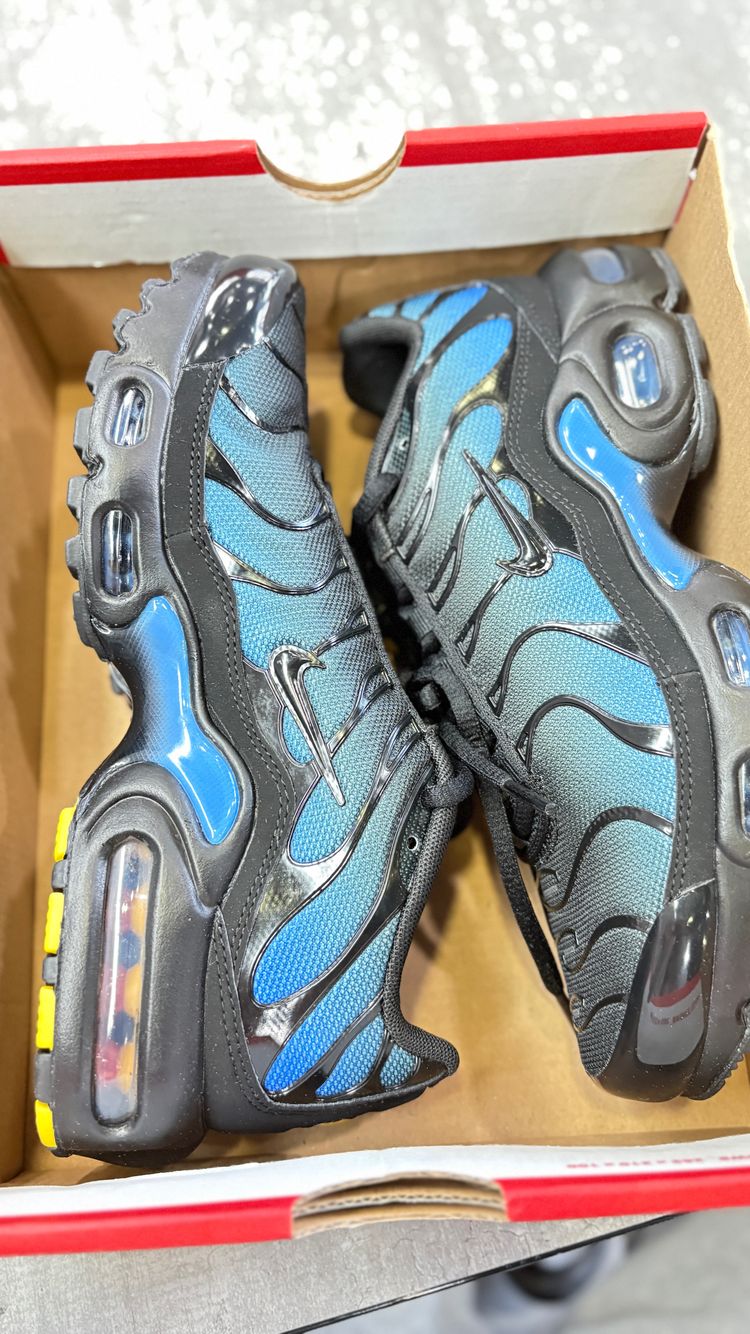 Nike Nike Sneakers product image
