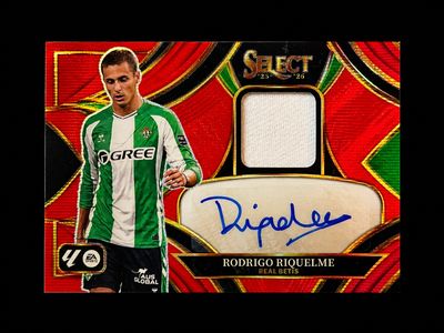 AUTO PATCH /Red Prizm Rodrigo Riquelme Panini Select La Liga 2025/26