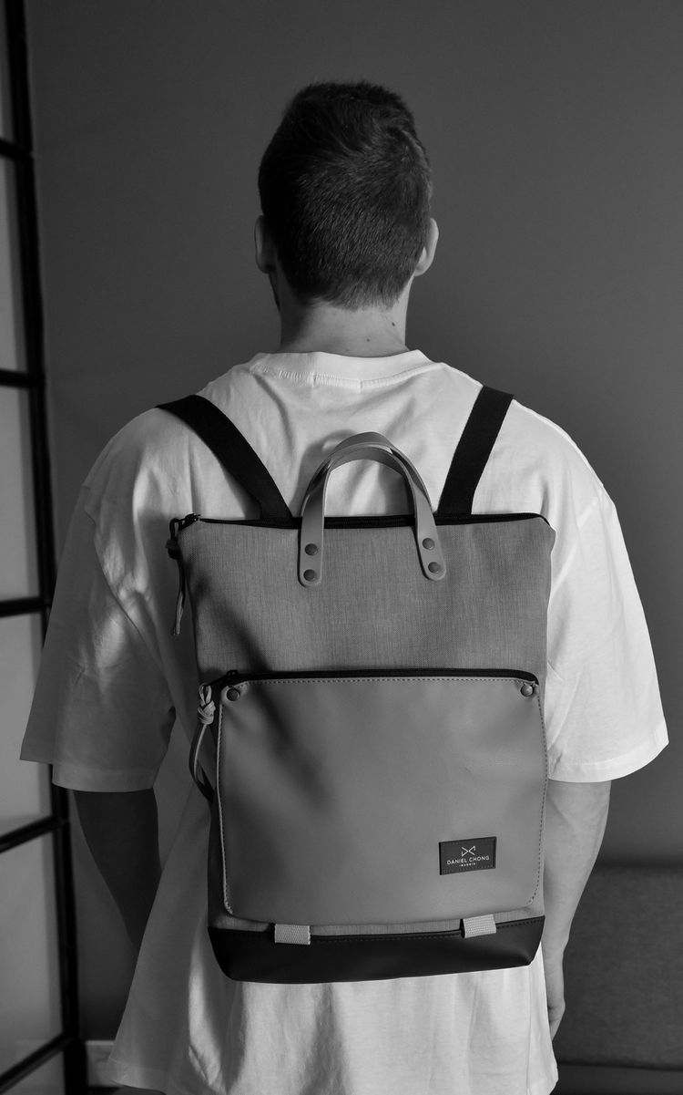 Mochila Book Holder Iconic Impermeable DZ GRAPHIC EDITION 2