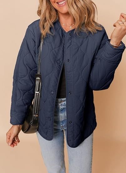Immagine di Navy Quilted Jacket 2