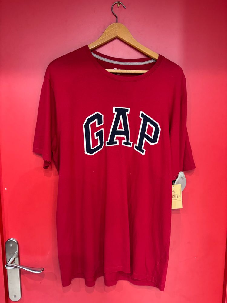 Gap Red T-Shirt